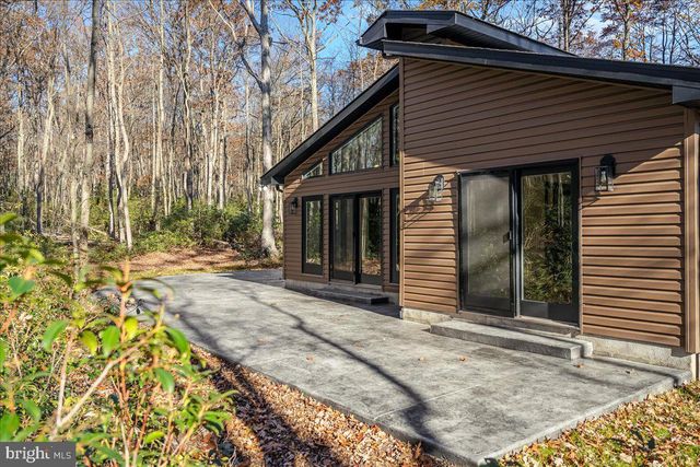 71 FOREST LAKE DR, Jim Thorpe, PA 18229