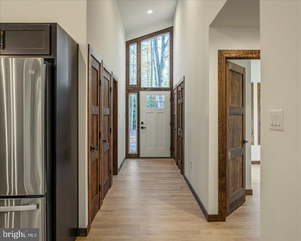 71 FOREST LAKE DR, Jim Thorpe, PA 18229