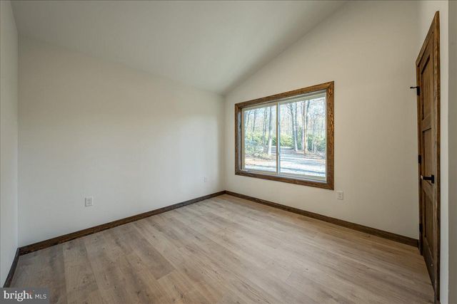 71 FOREST LAKE DR, Jim Thorpe, PA 18229