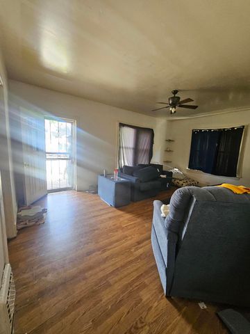 124 N Woodland Avenue, Michigan City, IN 46360