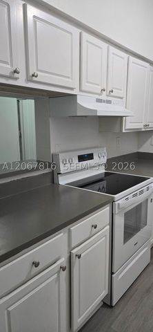 2091 NW 96th Ter 13M, Pembroke Pines, FL 33024