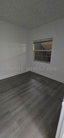 2091 NW 96th Ter 13M, Pembroke Pines, FL 33024