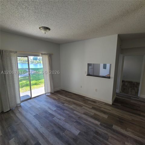 2091 NW 96th Ter 13M, Pembroke Pines, FL 33024