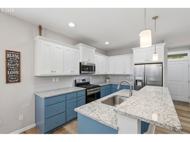 3940 N GRACE Dr, Newberg, OR 97132