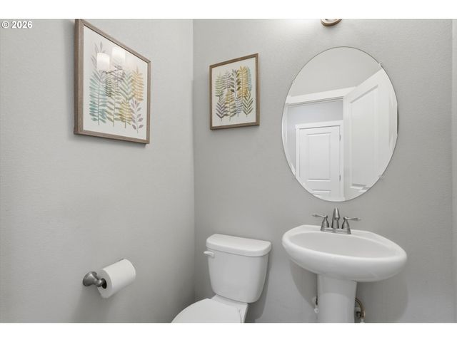3940 N GRACE Dr, Newberg, OR 97132