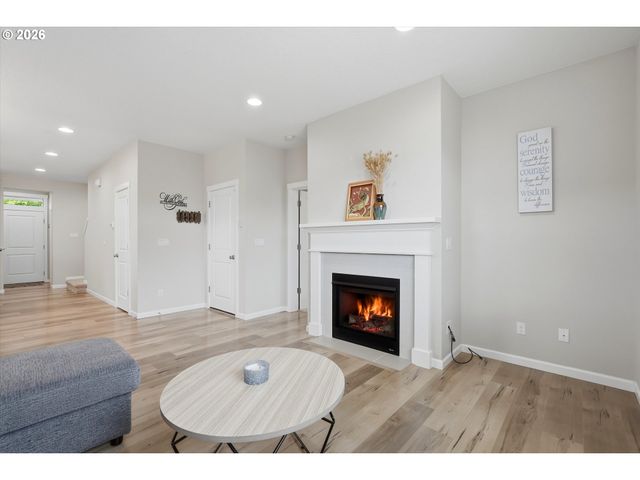 3940 N GRACE Dr, Newberg, OR 97132