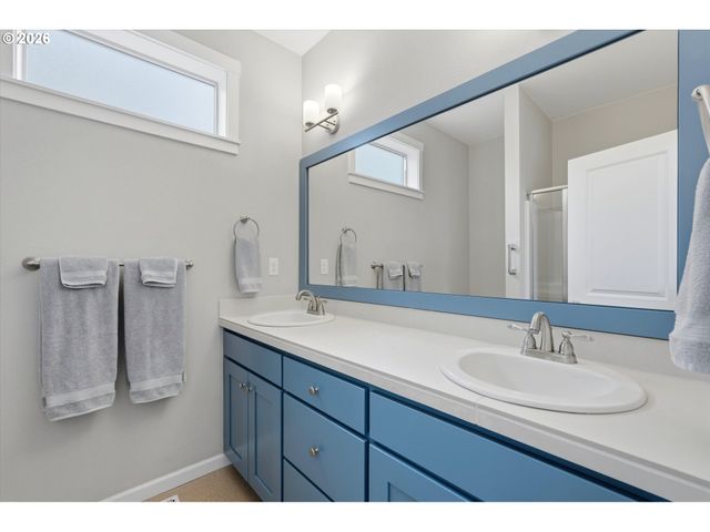 3940 N GRACE Dr, Newberg, OR 97132
