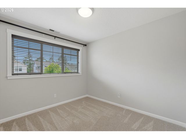 3940 N GRACE Dr, Newberg, OR 97132
