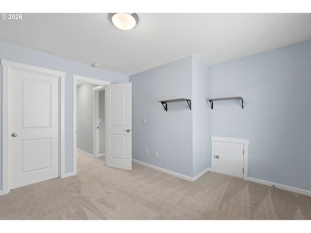 3940 N GRACE Dr, Newberg, OR 97132