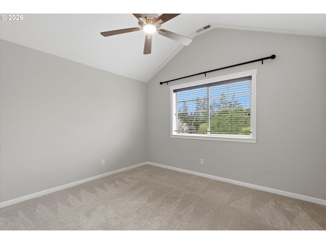 3940 N GRACE Dr, Newberg, OR 97132