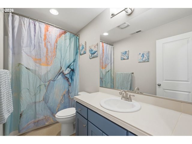 3940 N GRACE Dr, Newberg, OR 97132