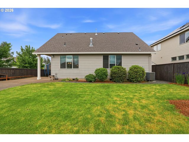 3940 N GRACE Dr, Newberg, OR 97132