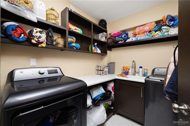 704 Goodwin Acres Road, Palmview, TX 78574