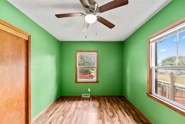 2524 Boston Avenue, Des Moines, IA 50310