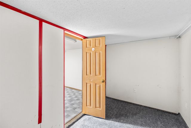 2524 Boston Avenue, Des Moines, IA 50310