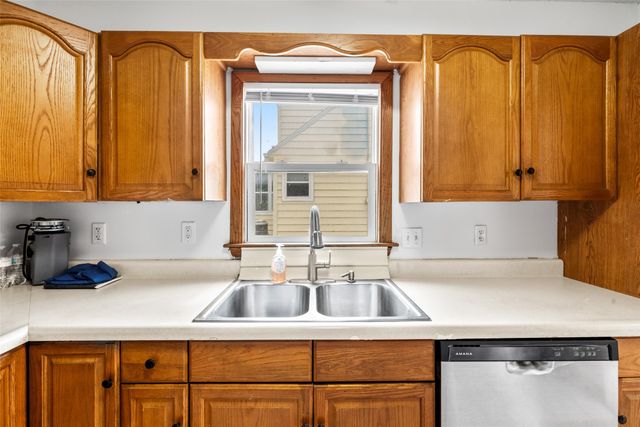 2524 Boston Avenue, Des Moines, IA 50310