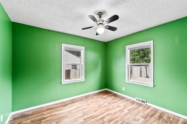 2524 Boston Avenue, Des Moines, IA 50310
