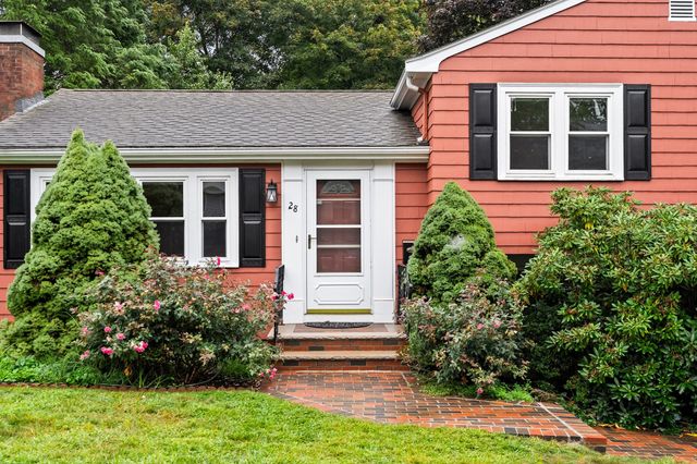 28 Prospect Ave, Arlington, MA 02476