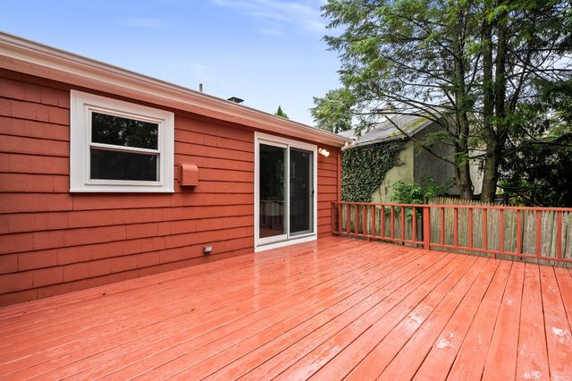 28 Prospect Ave, Arlington, MA 02476