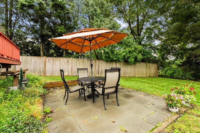 28 Prospect Ave, Arlington, MA 02476