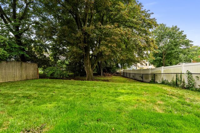 28 Prospect Ave, Arlington, MA 02476