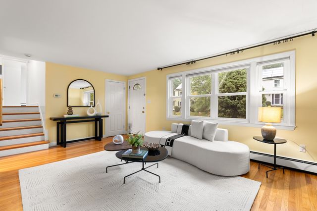 28 Prospect Ave, Arlington, MA 02476
