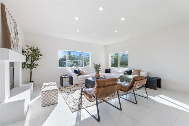 3851 Cazador Street, Los Angeles, CA 90065