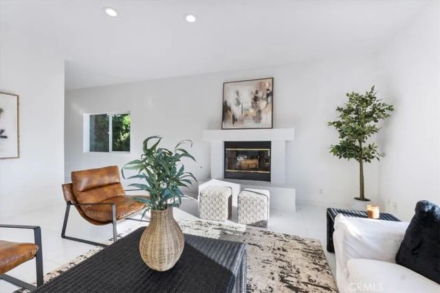 3851 Cazador Street, Los Angeles, CA 90065