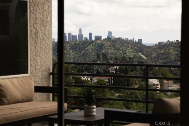 3851 Cazador Street, Los Angeles, CA 90065