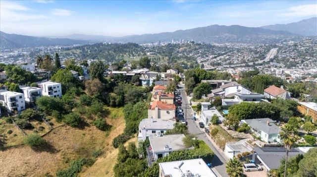 3851 Cazador Street, Los Angeles, CA 90065