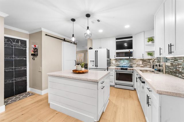 3120 Cape Circle, Margate, FL 33063