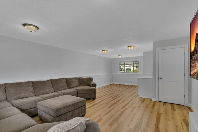 1513 Killdeer Avenue, Sartell, MN 56377