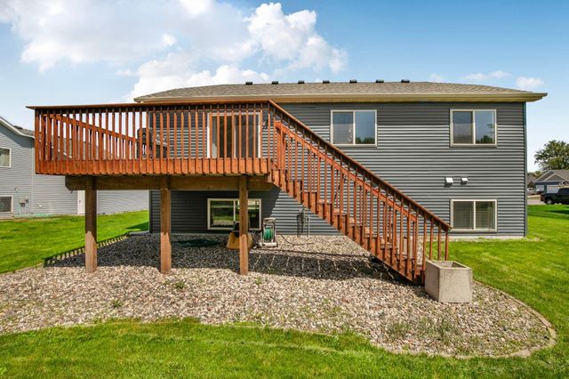 1513 Killdeer Avenue, Sartell, MN 56377