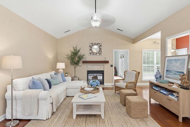 1277 Hermit Crab Way, Mount Pleasant, SC 29466