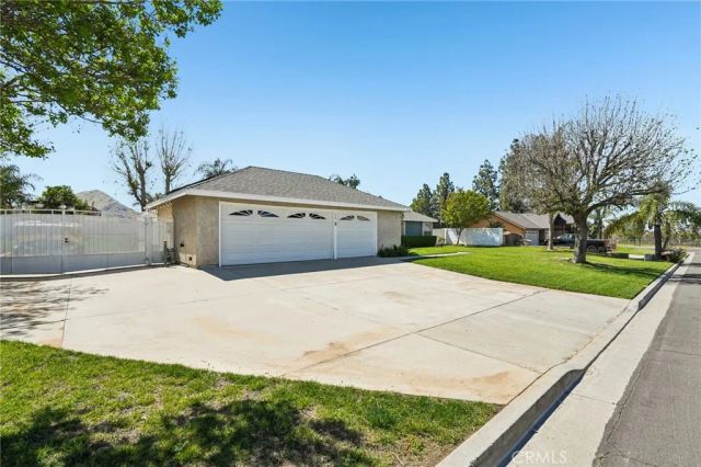 470 Conners Lane, Riverside, CA 92507