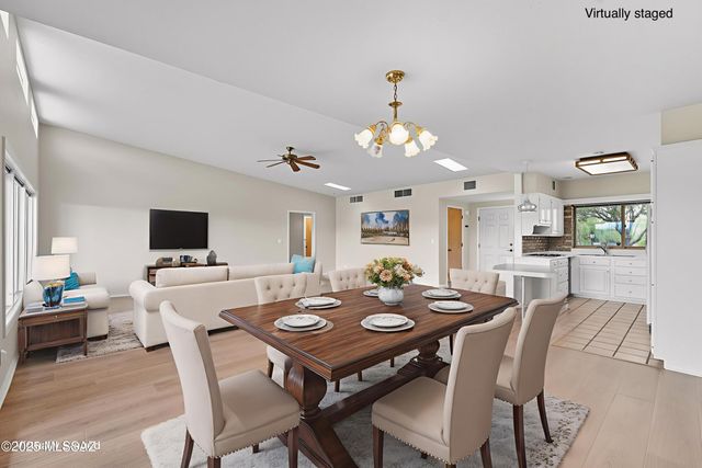 641 S Los Diamantes, Green Valley, AZ 85614