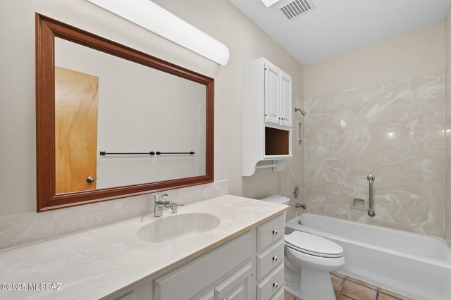 641 S Los Diamantes, Green Valley, AZ 85614