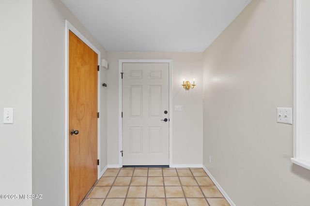 641 S Los Diamantes, Green Valley, AZ 85614