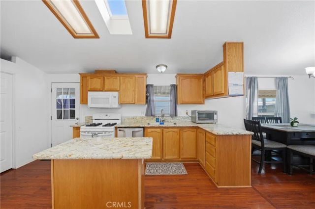 17225 Valley 69W, Fontana, CA 92335