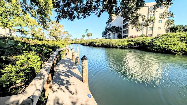 6327 MIDNIGHT PASS RD ROAD 999, Sarasota, FL 34242