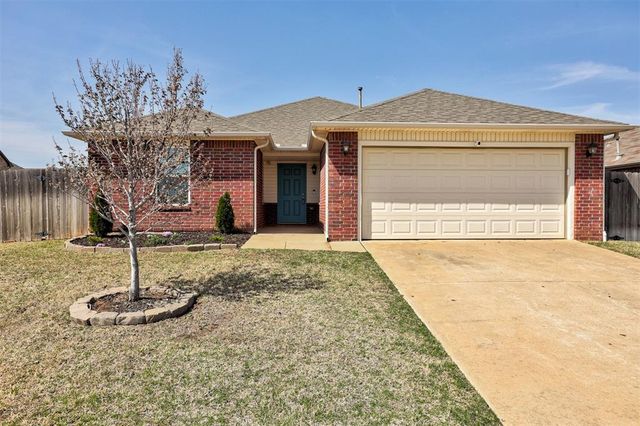 2801 Thompson Farm Lane, Yukon, OK 73099