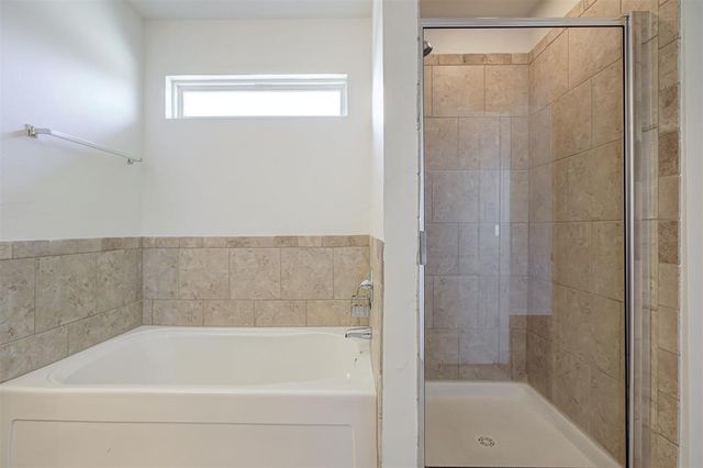 2801 Thompson Farm Lane, Yukon, OK 73099