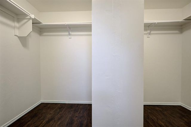 2801 Thompson Farm Lane, Yukon, OK 73099