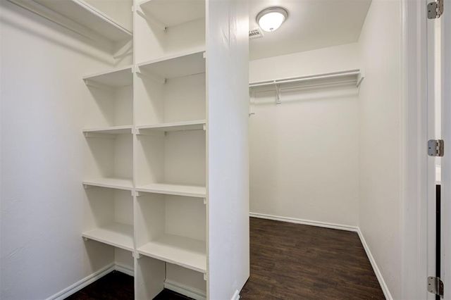 2801 Thompson Farm Lane, Yukon, OK 73099