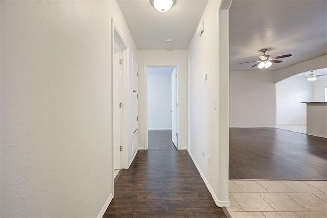 2801 Thompson Farm Lane, Yukon, OK 73099