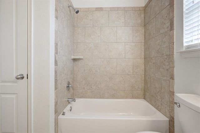 2801 Thompson Farm Lane, Yukon, OK 73099