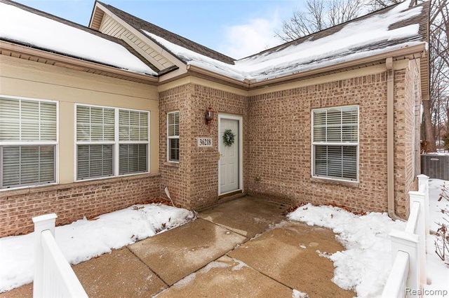 36218 Abbey Drive, Westland, MI 48185