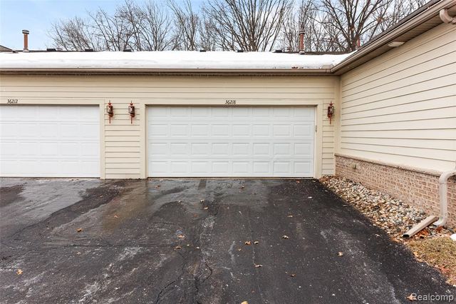 36218 Abbey Drive, Westland, MI 48185