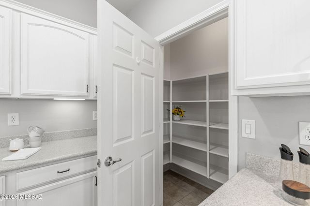 10134 S Azure Surrey Drive, Vail, AZ 85641