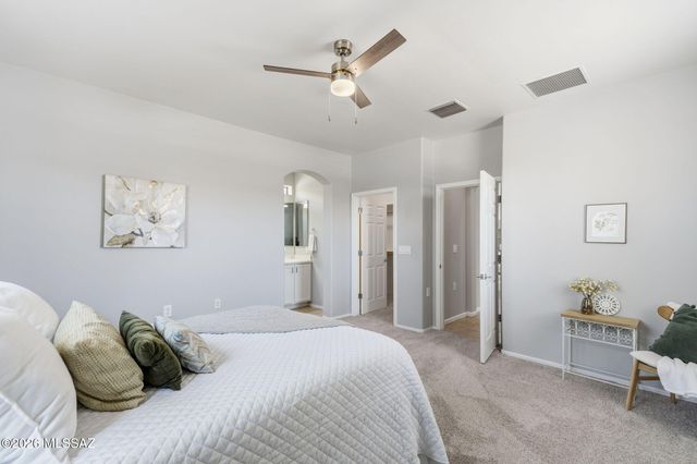 10134 S Azure Surrey Drive, Vail, AZ 85641